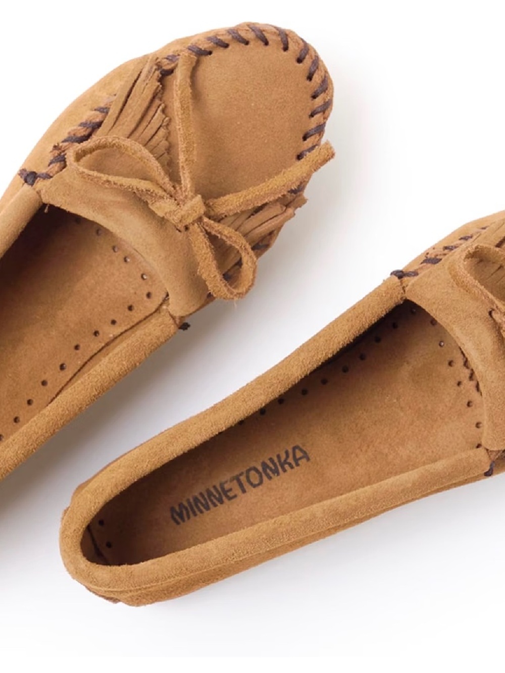 Minnetonka Women's Kilty Suede Hardsole Moccasin Size 7.5